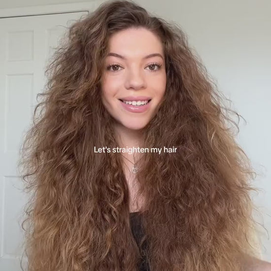Demonstration video showing the 2-in-1 electric hair straightening comb styling different hair types